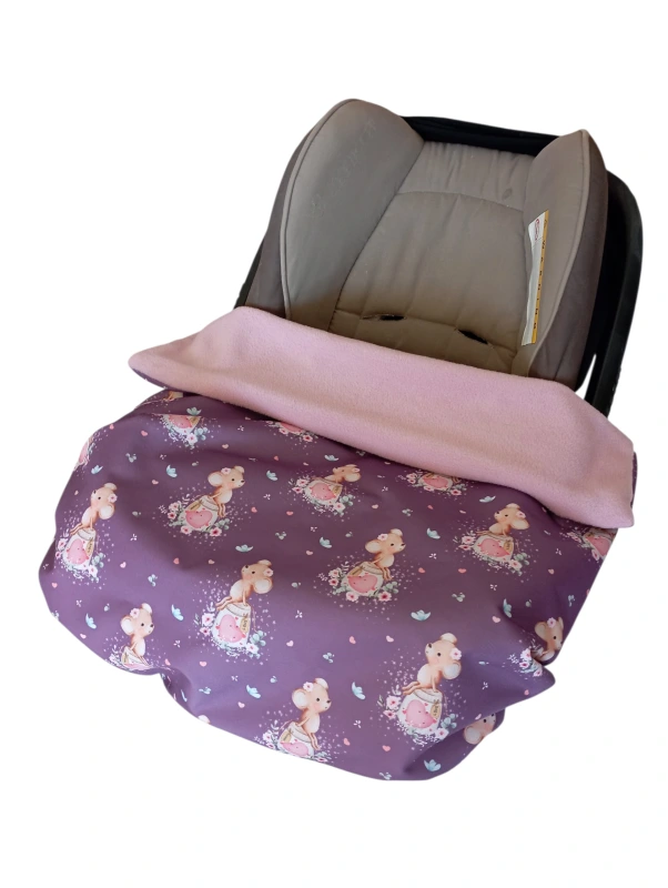 Nepadací deka do autosedačky 1