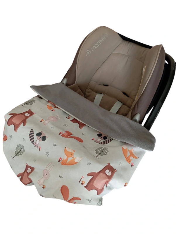 Nepadací deka do autosedačky 3