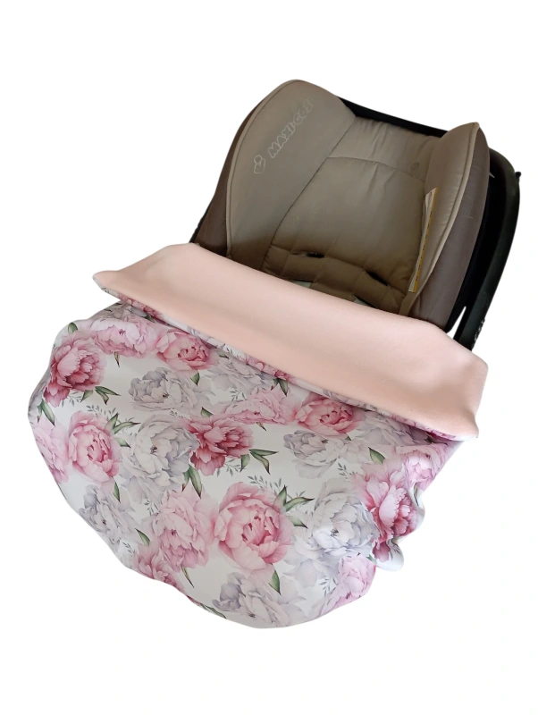 Nepadací deka do autosedačky 10